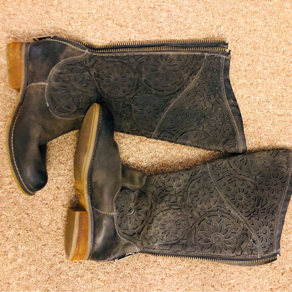 Gray Tooled Knee High Corral Boot. Size 7.5.